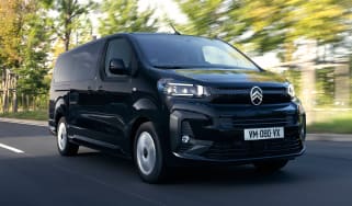 Citroen E-Spacetourer - front tracking